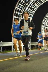 BIB: 43007, 43893, 421
                            <button type="button" onclick="openModal(20213122)" class="btn btn-primary btn-sm float-right btn-popup" data-toggle="modal" data-target=".modal-high-quality">
                        <i class="fas fa-shopping-cart"></i> Add to Cart
                    </button>
                                            <button type="button" onclick="isThisMe(20213122, true)" class="btn btn-success btn-sm float-right btn-popup btn-isme hidden" data-toggle="tooltip" data-placement="bottom" title="นี่คือรูปของคุณใช่ไหม คลิกที่นี่เพื่อเอาเข้าอัลบั้ม">
                        <i class="fas fa-plus"></i> Add to album
                    </button>
                    <button type="button" onclick="isThisMe(20213122, false)" class="btn btn-warning btn-sm float-right btn-popup btn-isnotme hidden">
                        <i class="fas fa-ban"></i> Remove from album
                    </button>